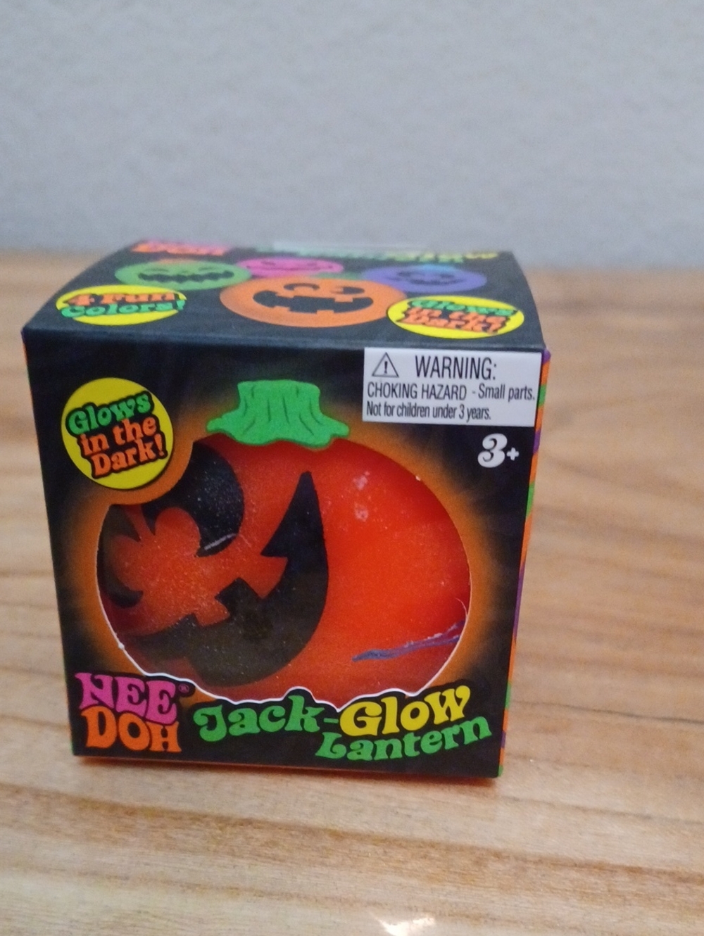 NeeDoh Jack-Glow Lantern - Orange & Green Pumpkin Toy